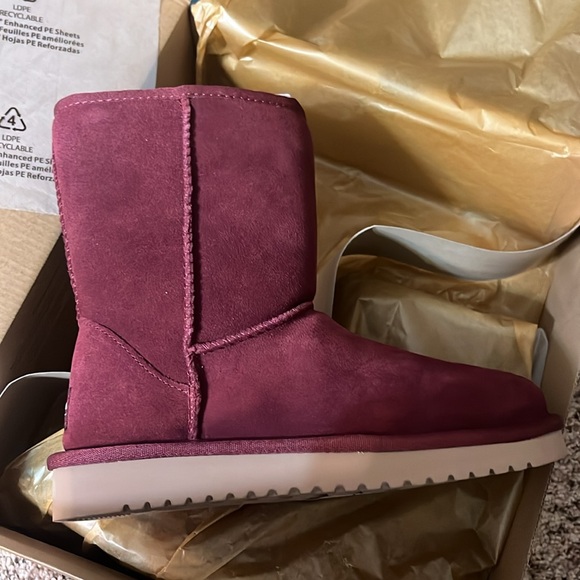 Women’s Kookaburra mauve colored boots size 5 - Picture 4 of 5